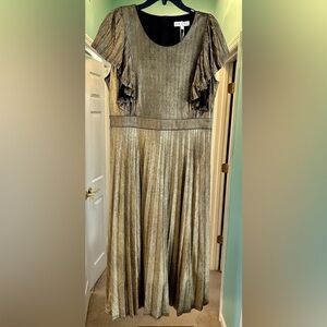 Ivy City Co Dance the Night Away Gold Pleated Fit & Flare Dress Size Large